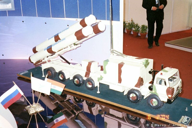 http://www.acig.org/artman/uploads/brahmos7.jpg